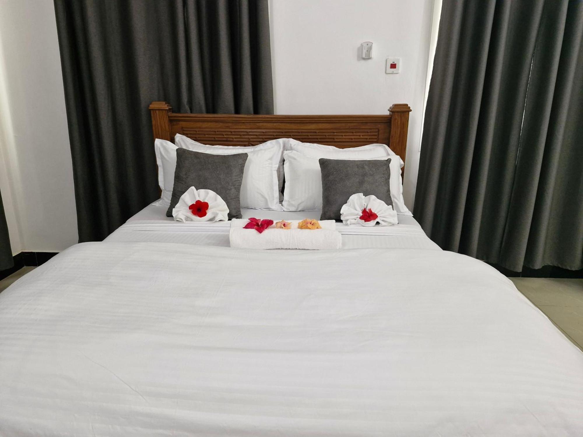 64 Zenj House Luxury Airport B&B Mbweni Exteriér fotografie