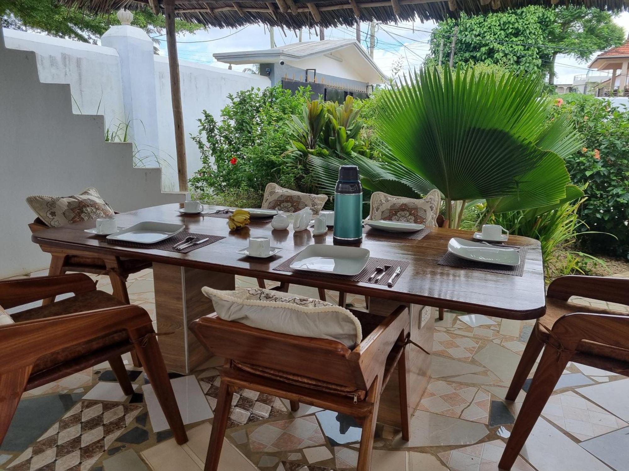 64 Zenj House Luxury Airport B&B Mbweni Exteriér fotografie
