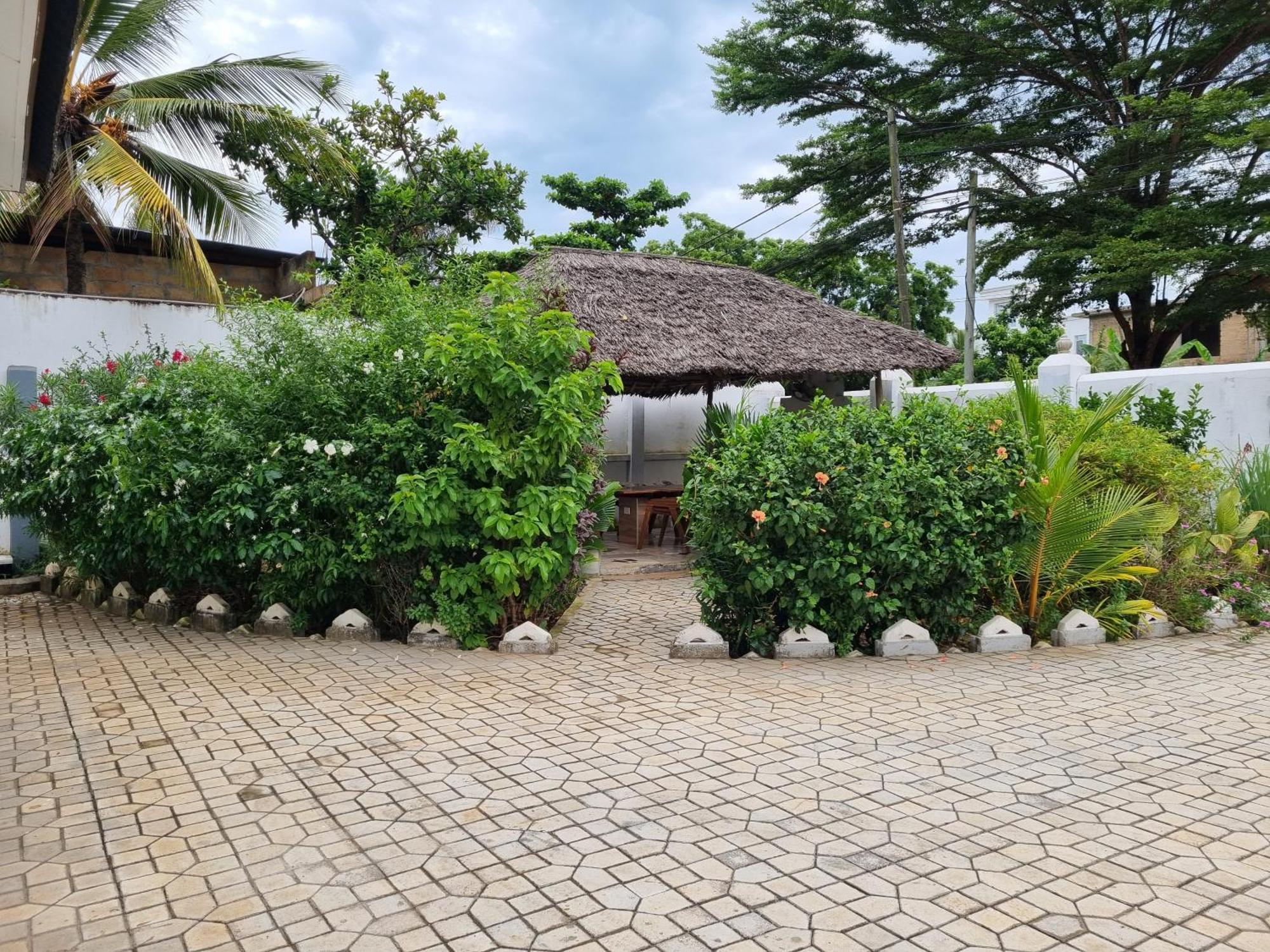 64 Zenj House Luxury Airport B&B Mbweni Exteriér fotografie
