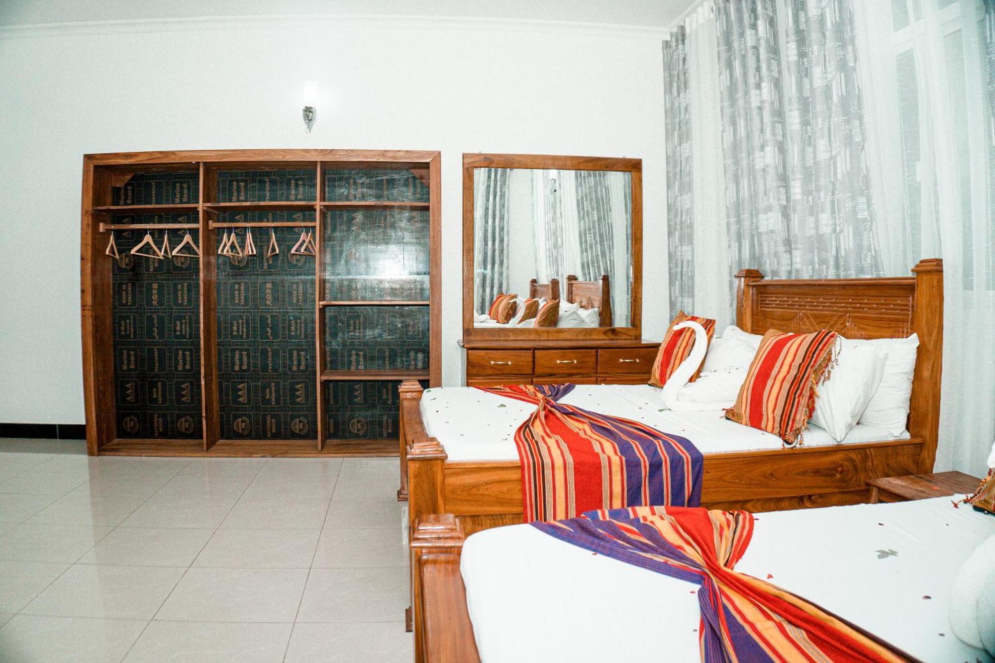64 Zenj House Luxury Airport B&B Mbweni Exteriér fotografie