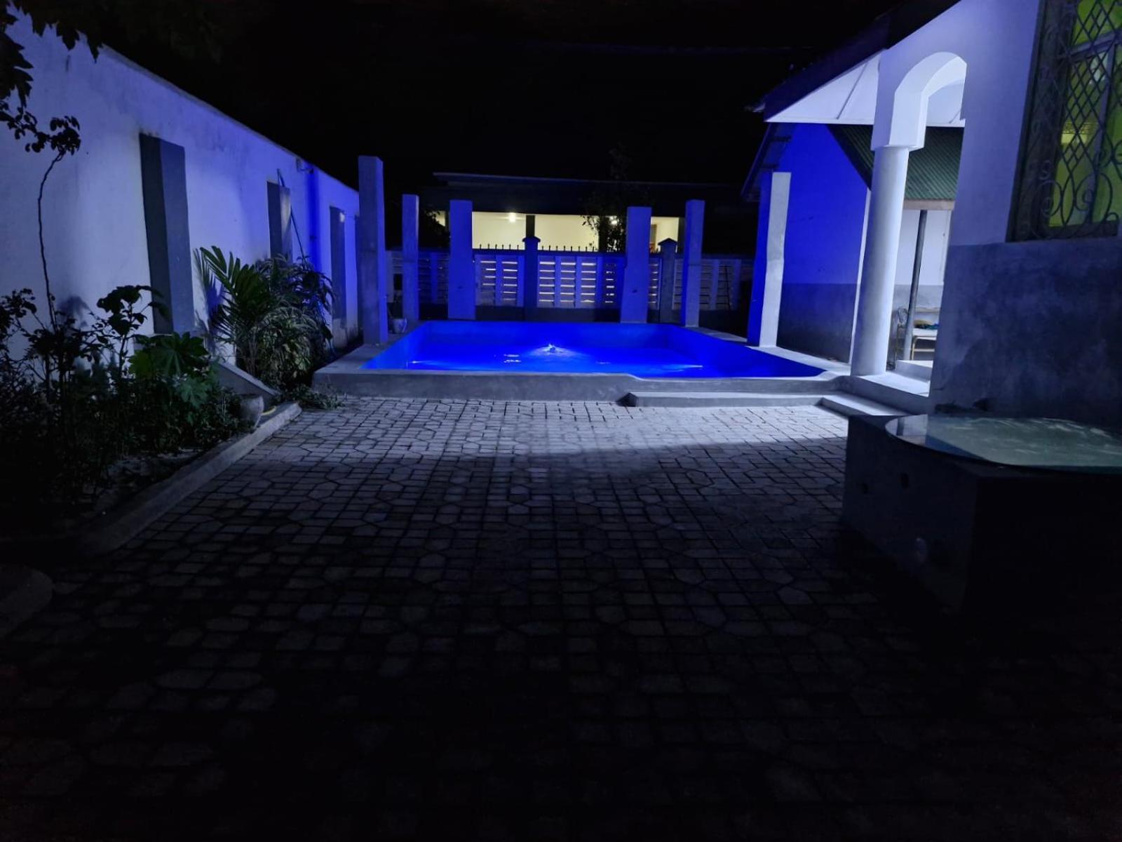 64 Zenj House Luxury Airport B&B Mbweni Exteriér fotografie